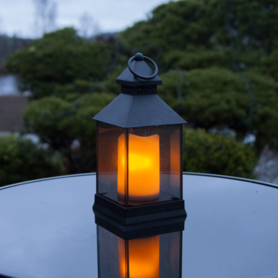 LED latern taimeriga patareidega