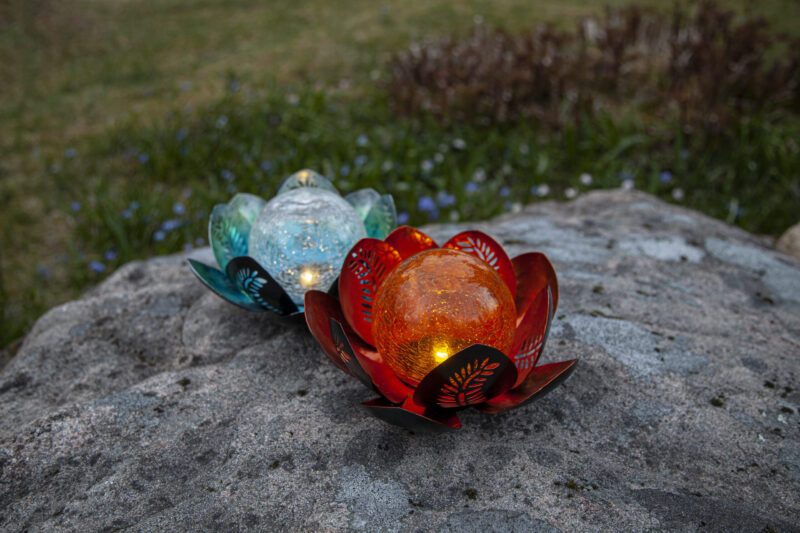 Päikesepatareiga dekoratsioon Lilly roheline
