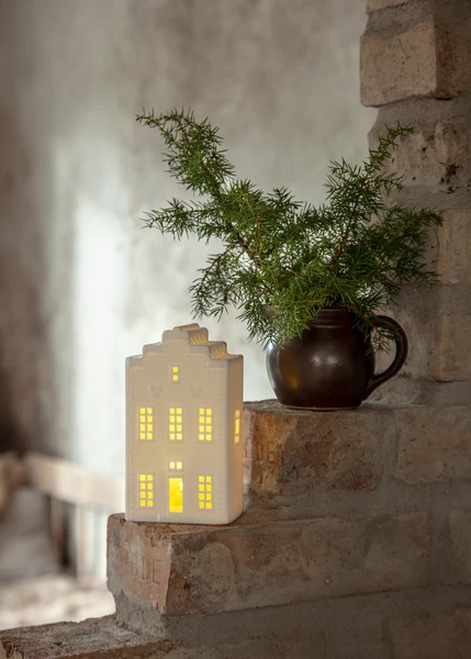 LED keraamiline maja "Vinter" 16 cm